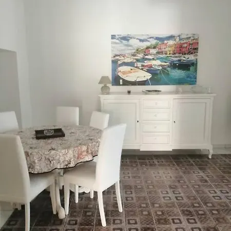 Incantevole: Isola D'ischia - Forio In Centro E Vicino Al Mare - Dream House Nonna Maria *