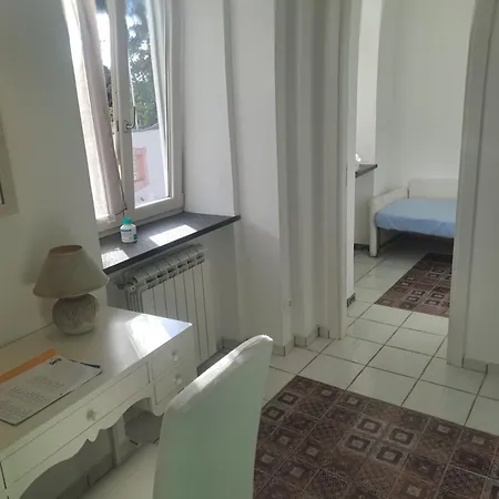 Incantevole: Isola D'ischia - Forio In Centro E Vicino Al Mare - Dream House Nonna Maria Forio di Ischia