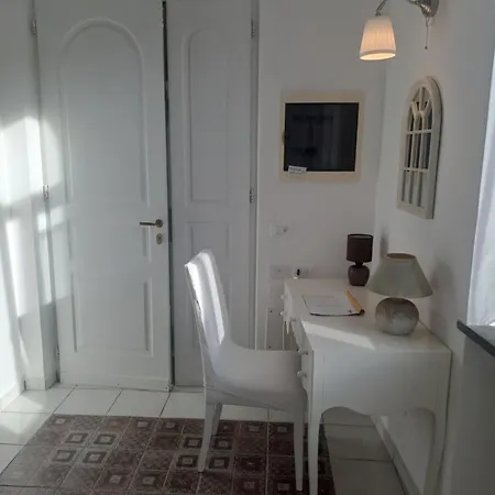 Incantevole: Isola D'ischia - Forio In Centro E Vicino Al Mare - Dream House Nonna Maria